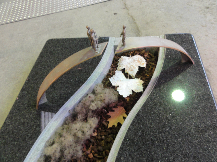 Krah Natustein Grabstein 09